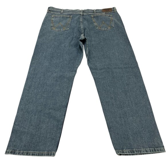 Wrangler Jeans Mens 42x30 Relaxed Fit Straight Leg Denim Western Casual Comfort - Picture 3 of 13